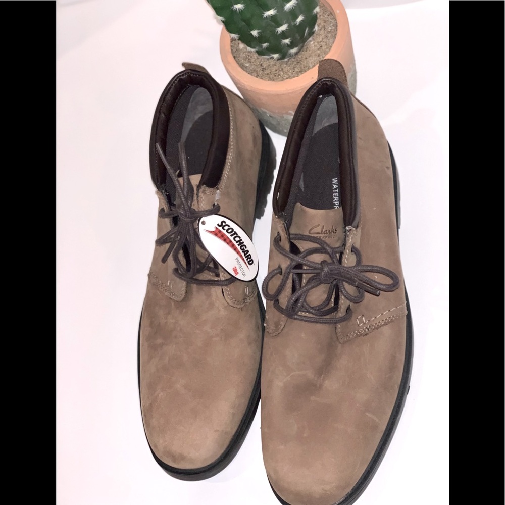 Clarks men’s boots brand new with tags
